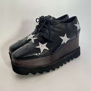 AUTH Stella McCartney Elyse black platform with glitter stars pattern